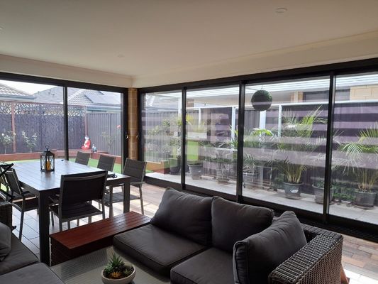 Customized Architectural Folding Doors Aluminium 5 Years Warranty