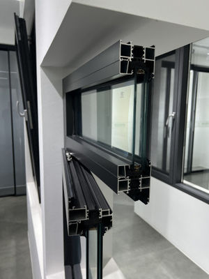Gehäusefenster Aluminiumrahmen 10 mm Glasfaserbildschirm Geräuschreduktionstechnologie